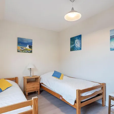Spacious In Near Town Center * Байе